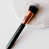 A Perfect 10 Tapered Face Brush - Vegan Concept